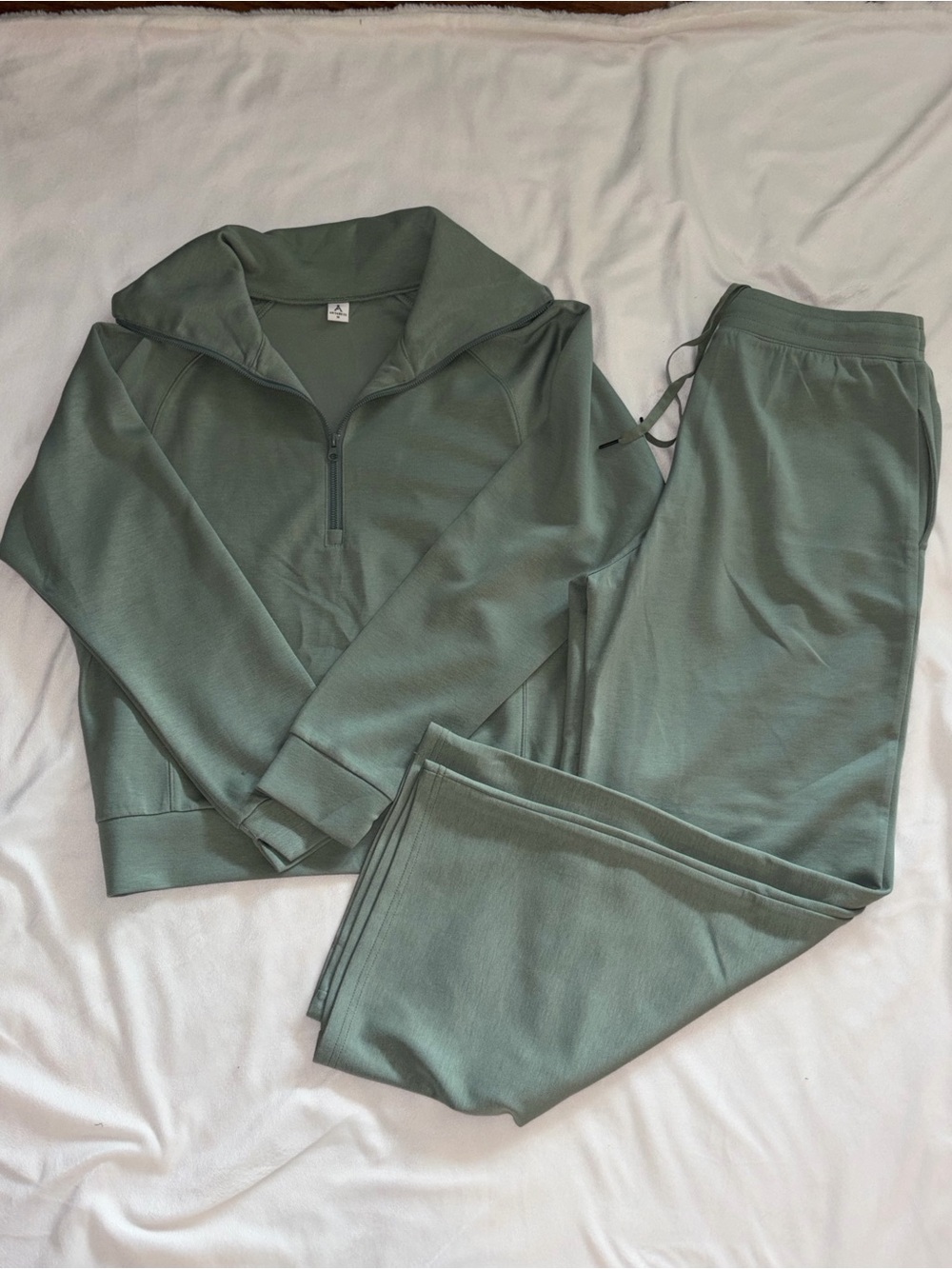 Anrabess Women's Pea Green Wide-Leg Lounge Set - Size M (052) - Picture 5 of 5